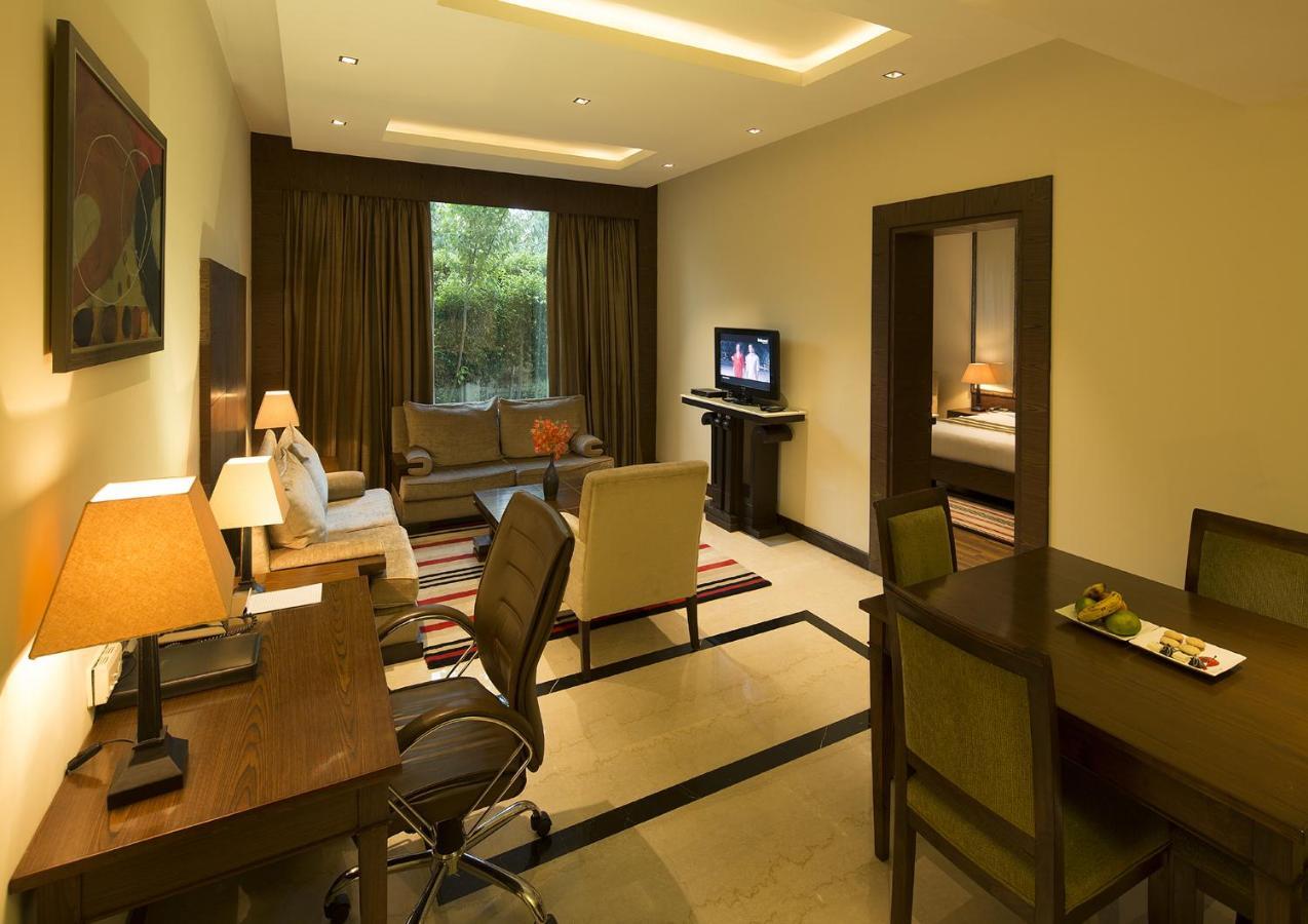 The Cabbana Resort & Spa Phagwāra Habitación foto
